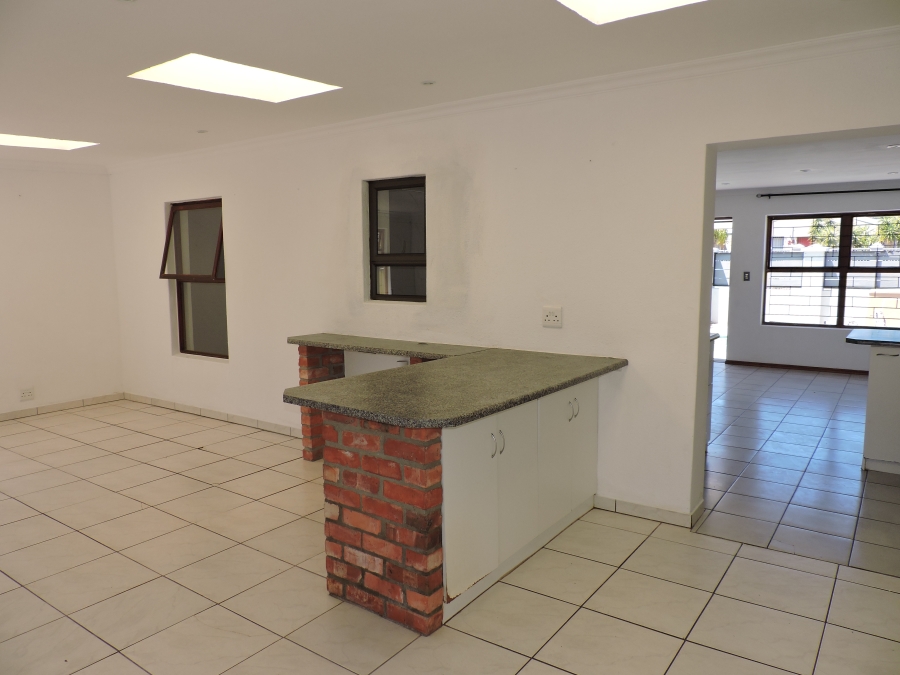 2 Bedroom Property for Sale in Richwood Western Cape